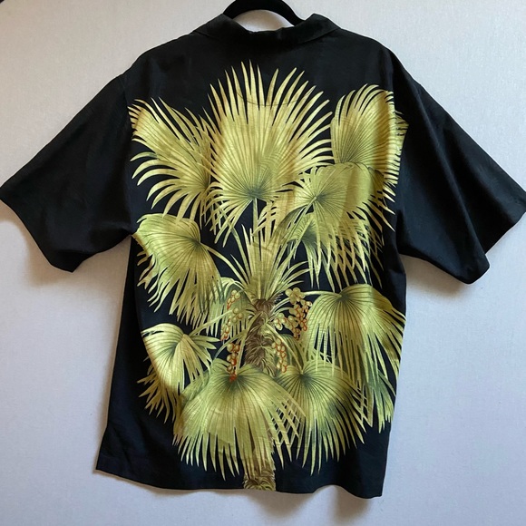 Tommy Bahama black tropical leaves mural silk short sleeve button up shirt Sz M - Picture 2 of 10